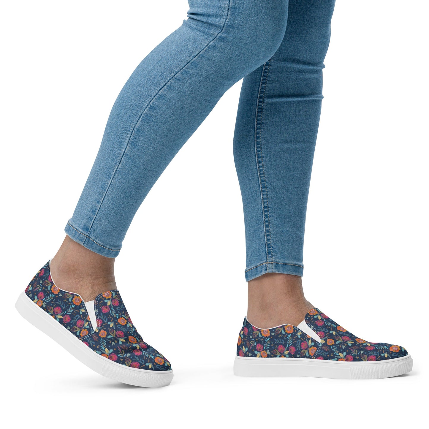 Winterberry Women’s slip - on canvas - Sola Shoe