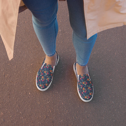Winterberry Women’s slip - on canvas - Sola Shoe